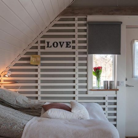 Kinne-Vedum Bed And Breakfast Gotene Bagian luar foto