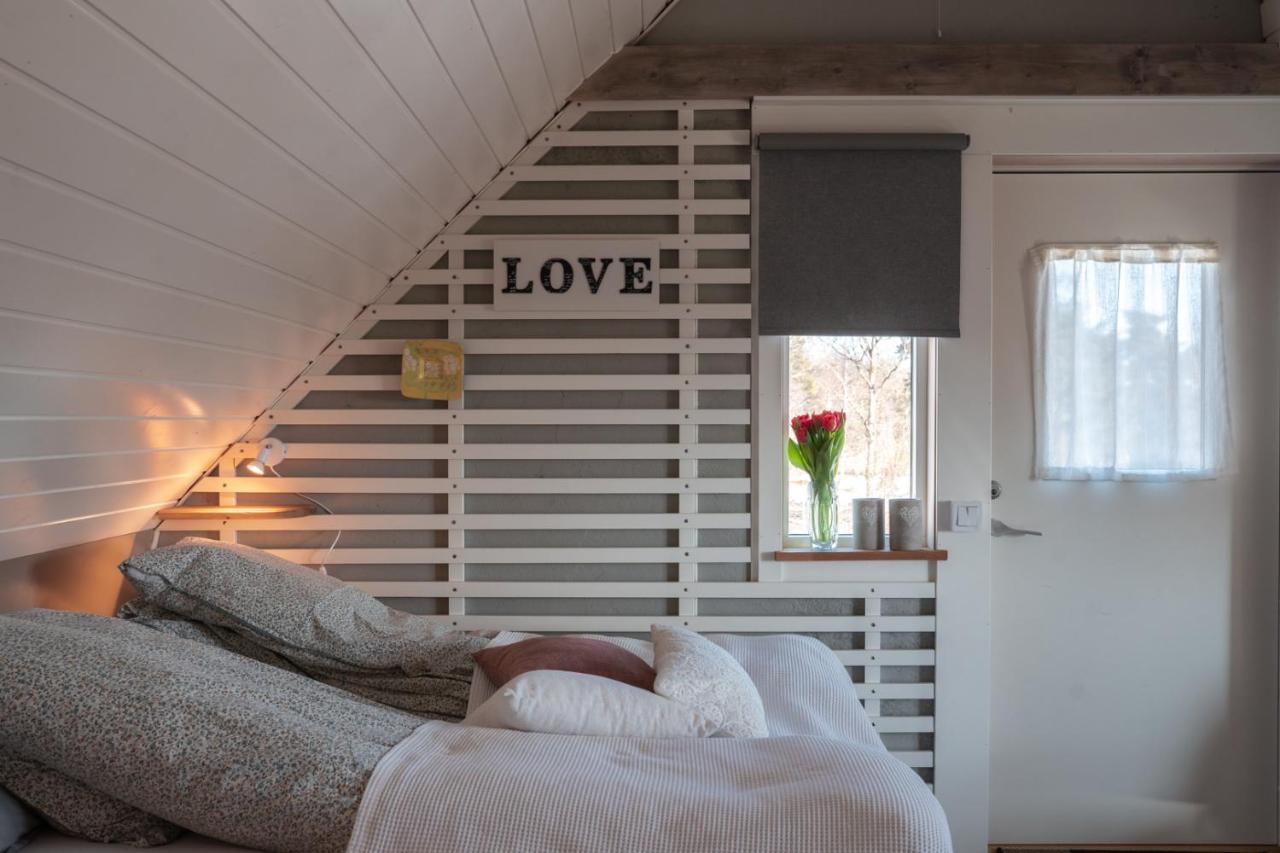 Kinne-Vedum Bed And Breakfast Gotene Bagian luar foto